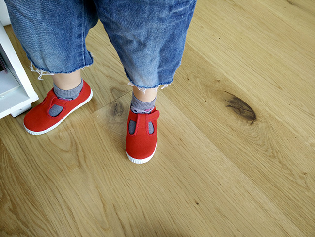 chaussures rouge garçon