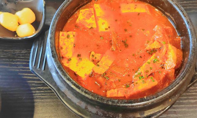 kimchi jiggae